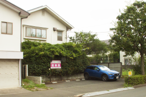 駐車場北